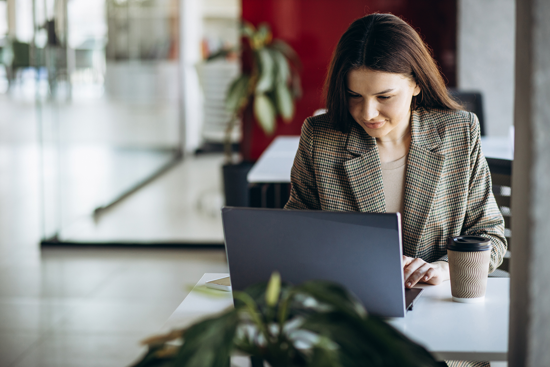 business-woman-working-laptop-office