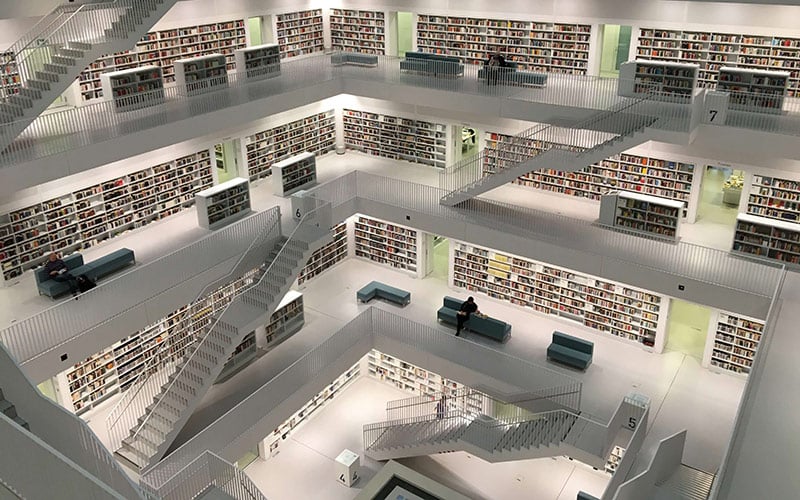 tobias-fischer-pkbzaheg2ng-unsplash-1